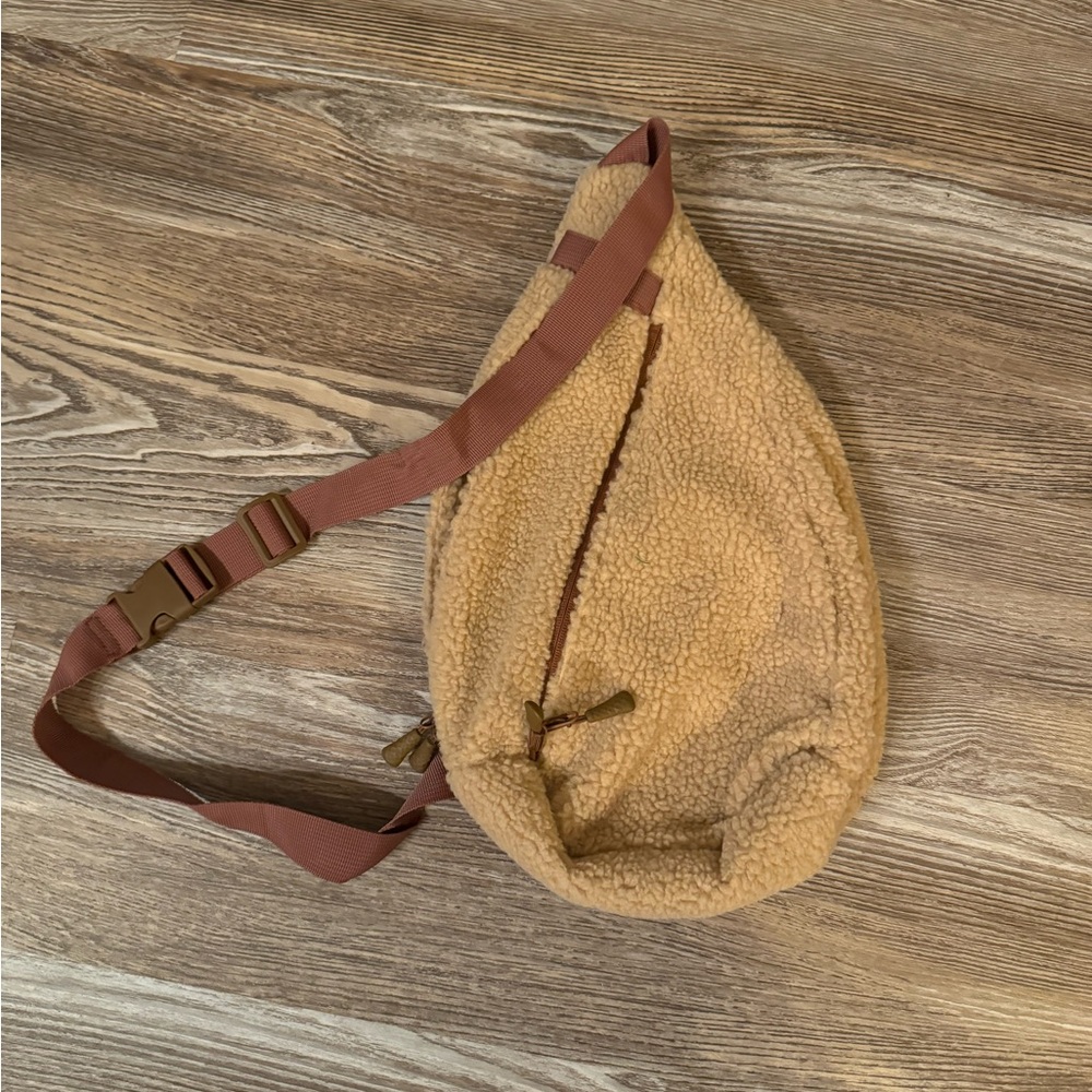 Sherpa Sling Bag